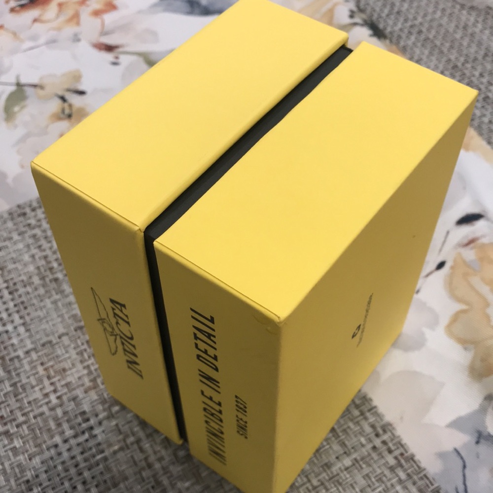 Invicta empty watch box. - Picture 4 of 5